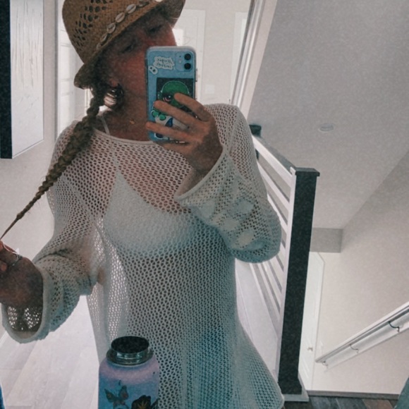 Meet your Posher, Mary O๐ฆ - Picture 2 of 8